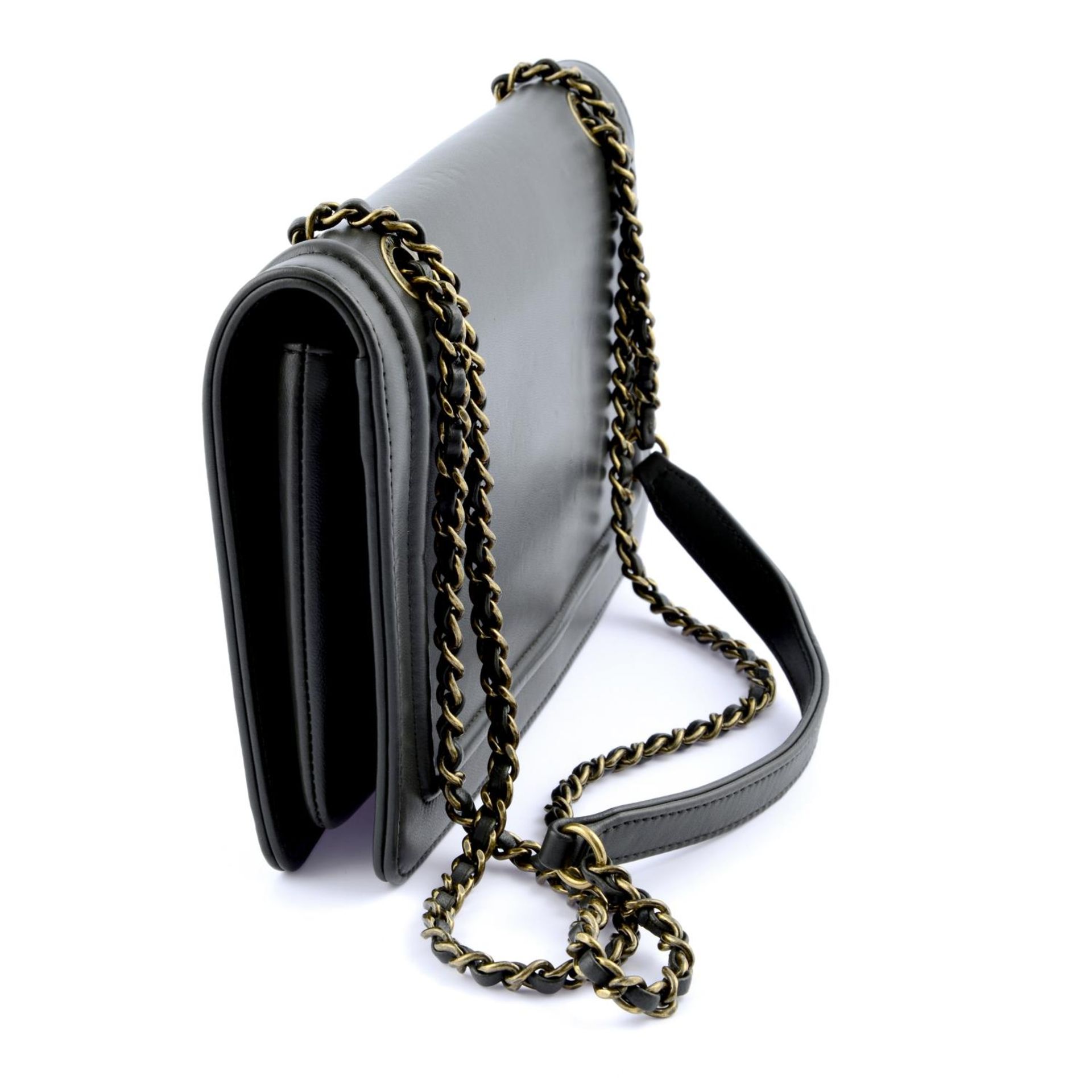 CHANEL - a mixed metal CC Flap handbag. - Image 3 of 6