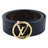 LOUIS VUITTON - a reversible belt.