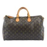 LOUIS VUITTON - a Monogram Speedy 40 handbag.