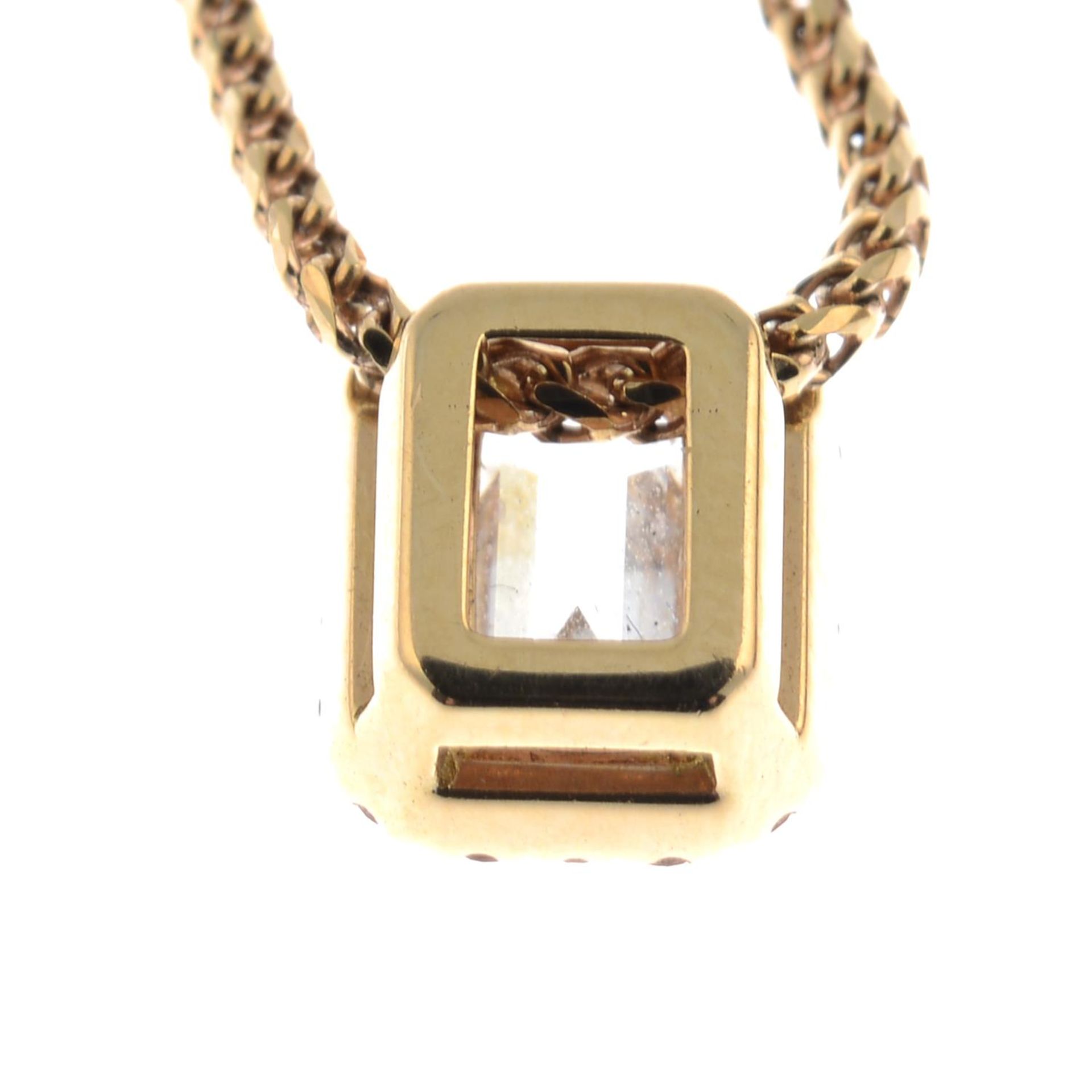 An 18ct gold rectangular-shape diamond and brilliant-cut 'pink' diamond pendant, - Bild 2 aus 3