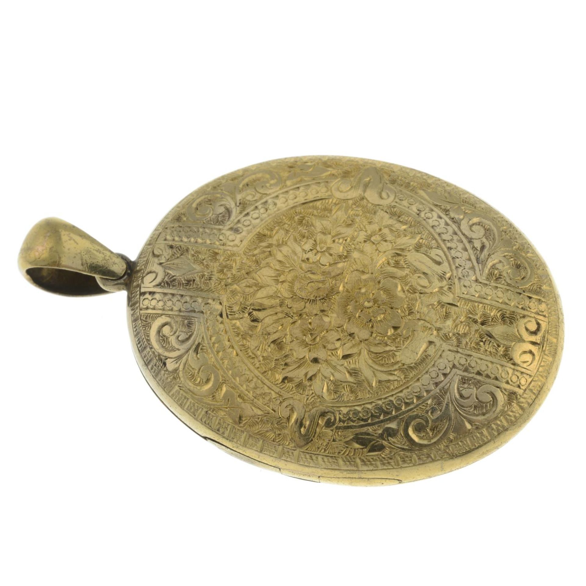 A late 19th century gold locket.Length 5.6cms. - Bild 2 aus 3