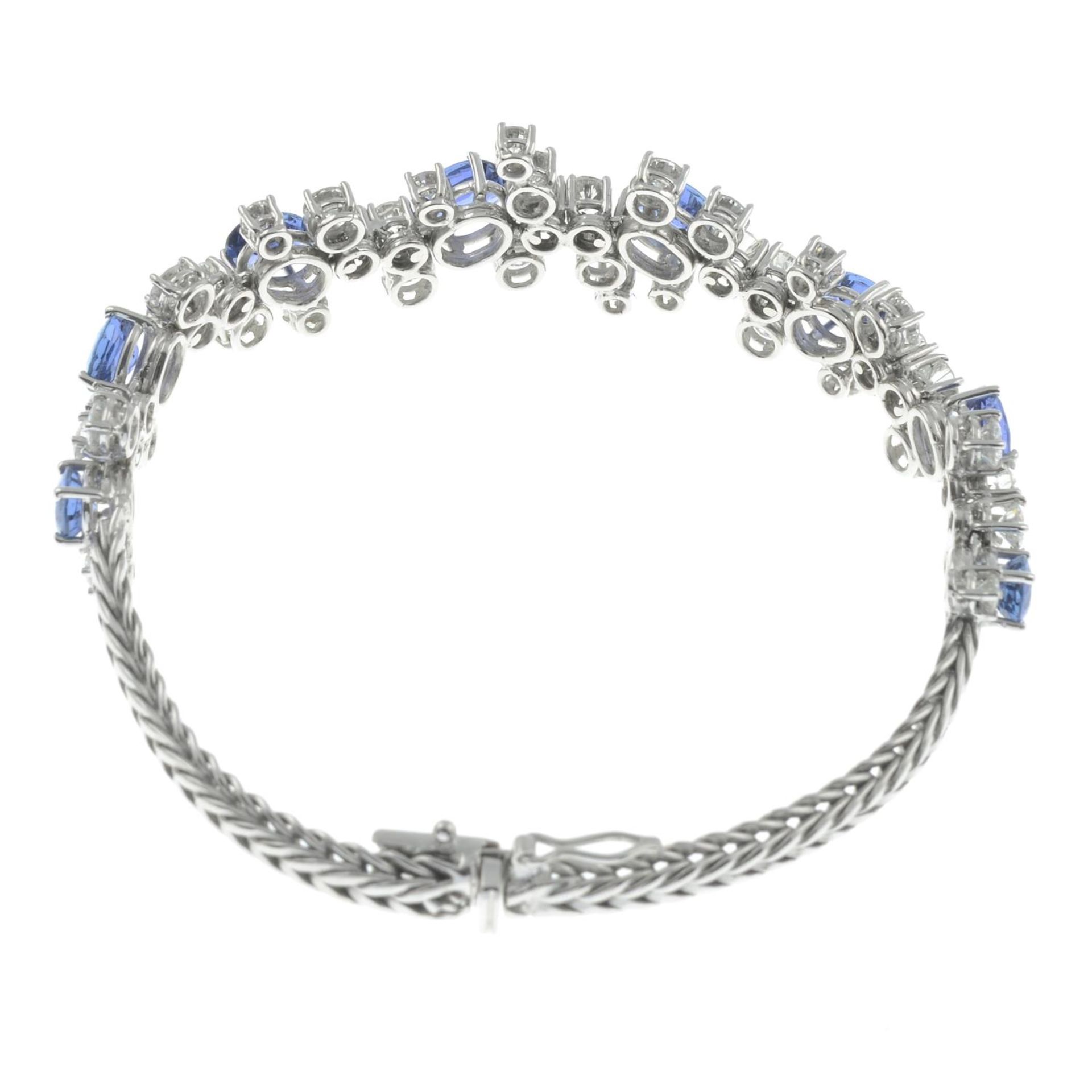 A sapphire and brilliant-cut diamond bracelet.Estimated total diamond weight 4cts, - Bild 4 aus 4