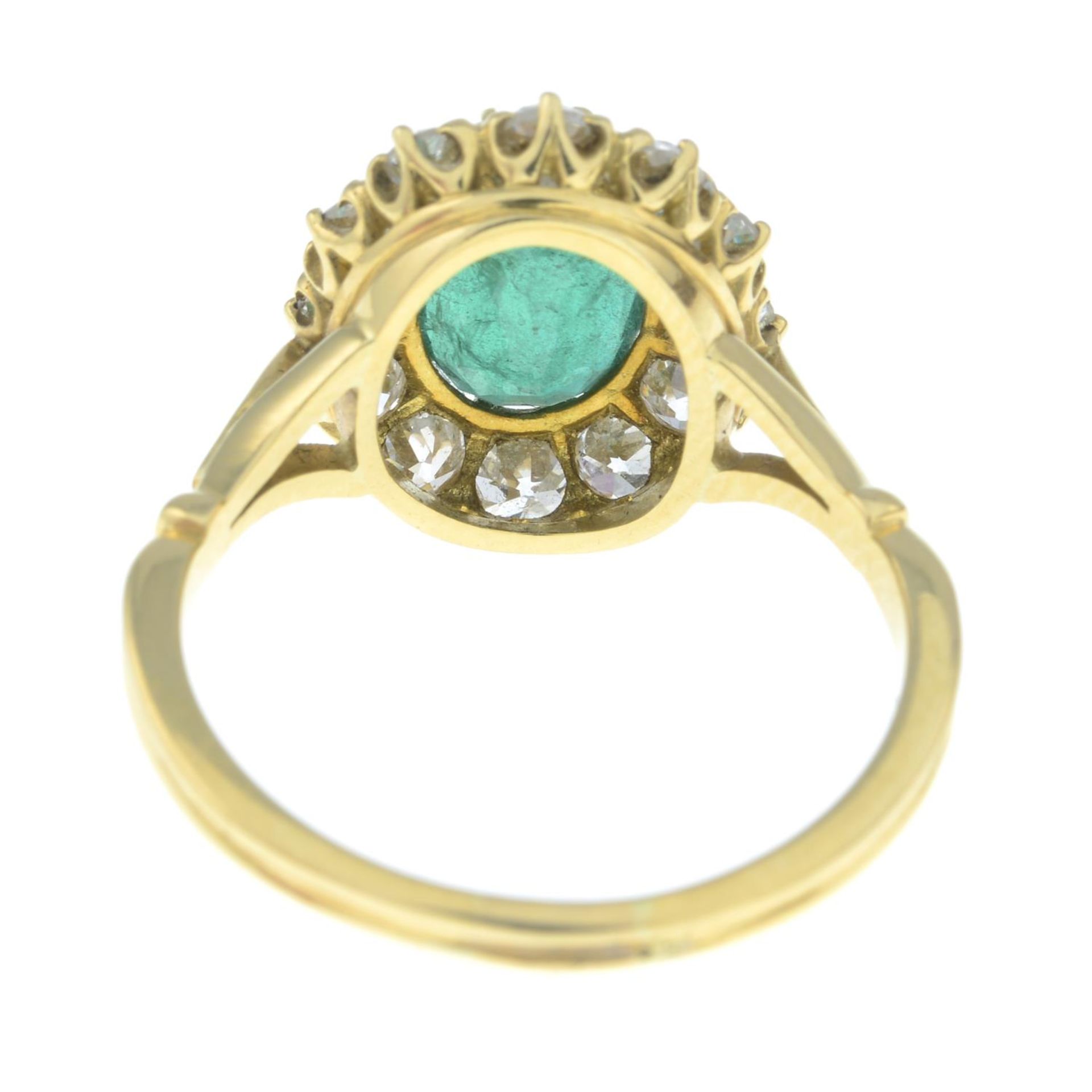 An emerald and old-cut diamond cluster ring. - Bild 5 aus 6