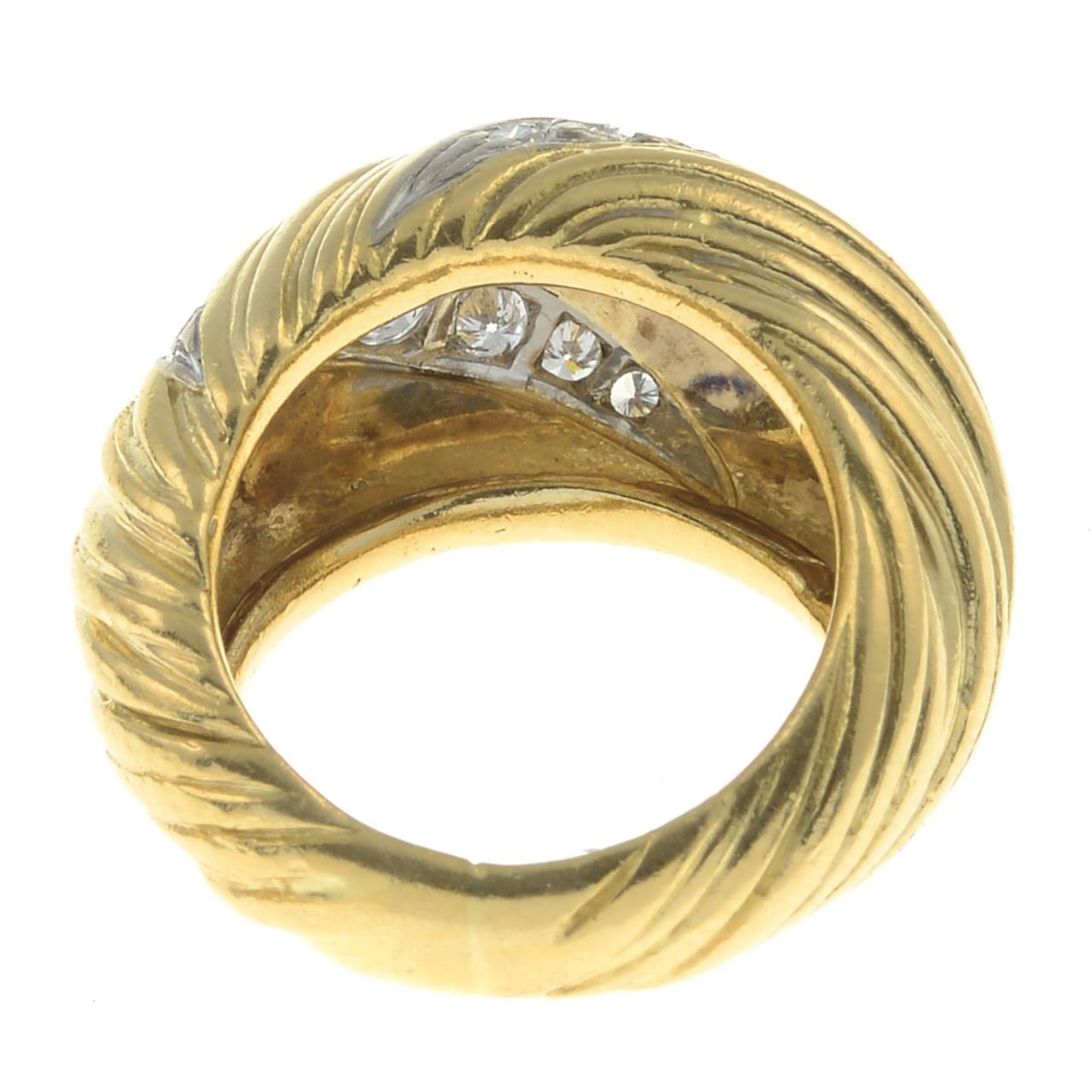 A 1970s 18ct gold brilliant-cut diamond grooved and tapered bombe ring, - Bild 3 aus 6