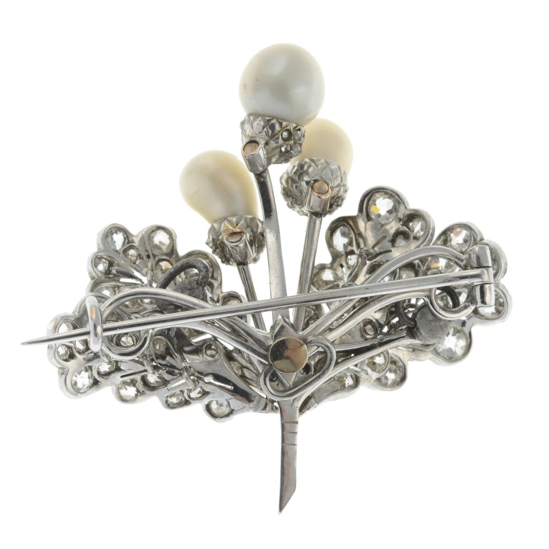 An early 20th century pearl acorn and diamond oak leaf double clip brooch. - Bild 3 aus 6