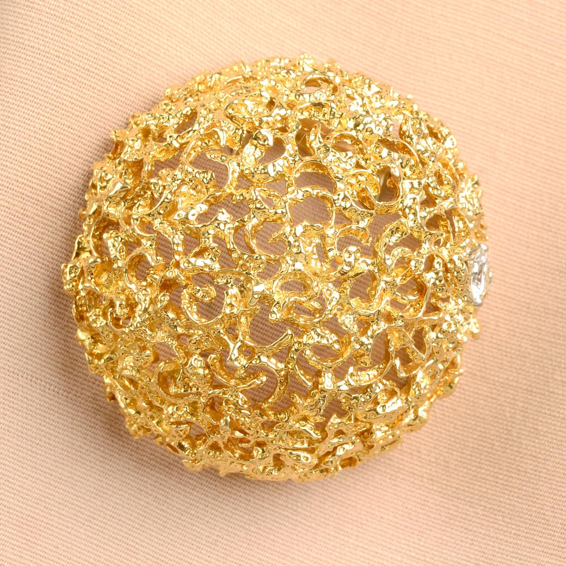 A mid 20th century textured dome brooch,