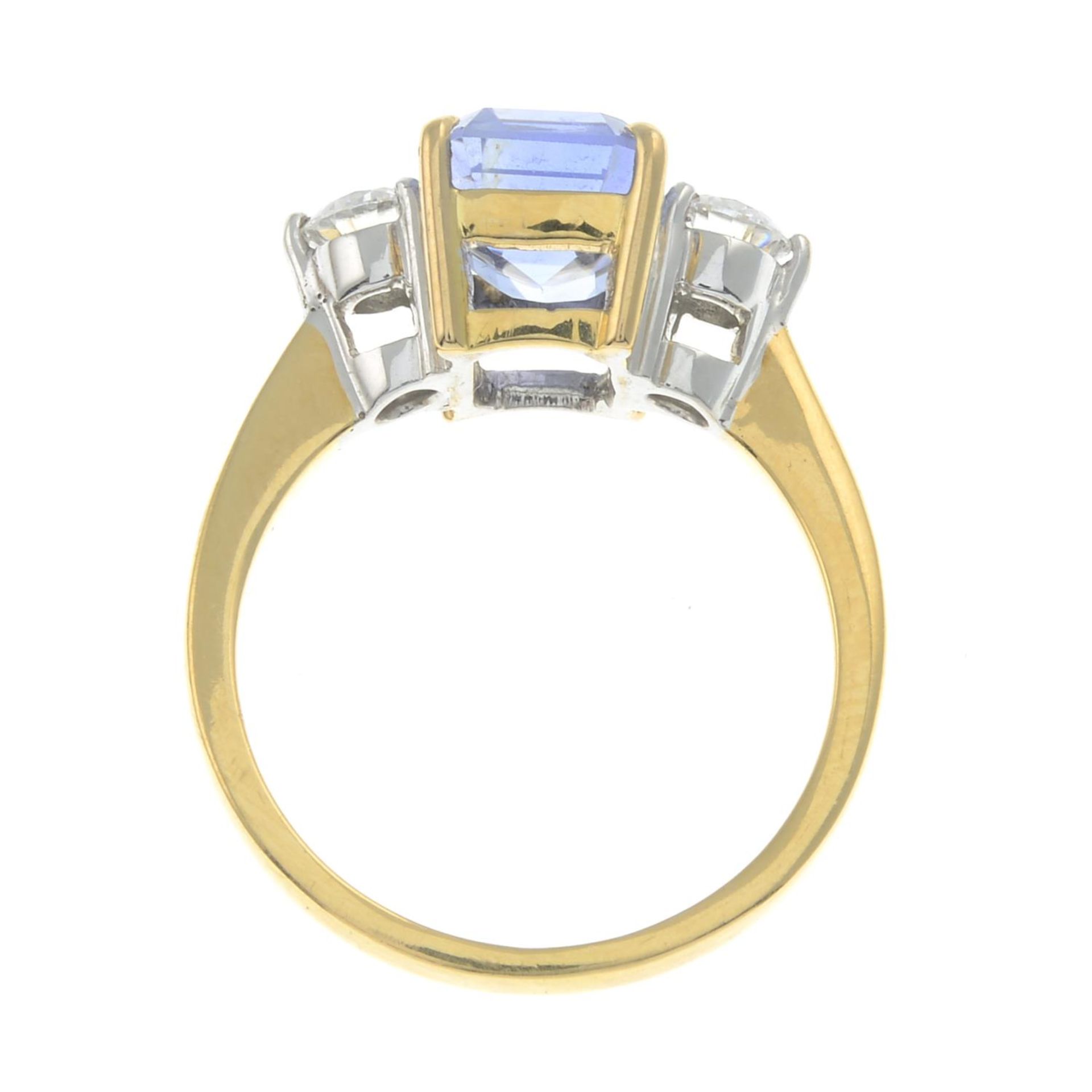 A Sri Lankan sapphire and brilliant-cut diamond three-stone ring.Verbal from The Gem & Pearl - Image 6 of 6