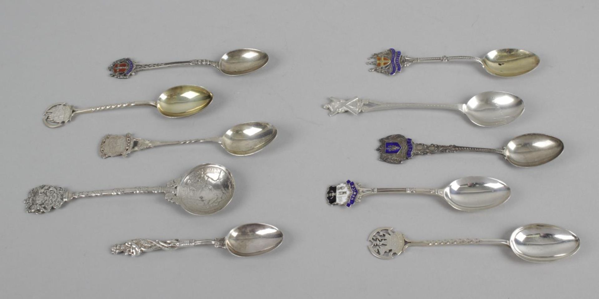 A selection of silver souvenir & commemorative spoons, - Bild 6 aus 6