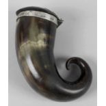 An early 19th century horn snuff mull with fitted hinged cover,