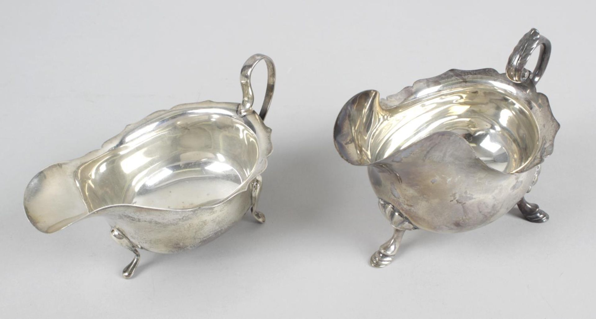 A late Victorian silver sauce boat,