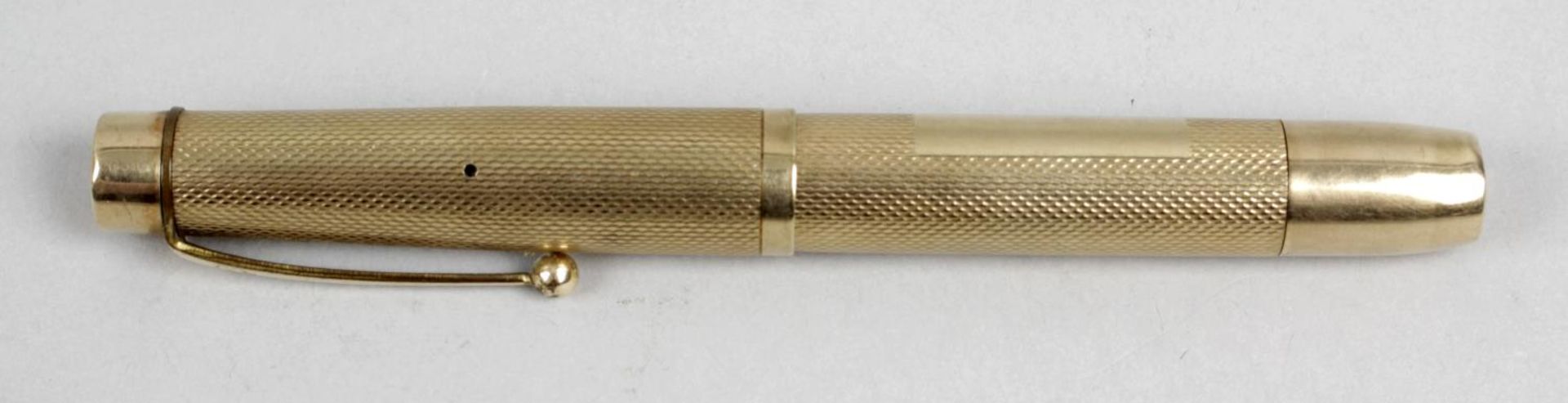 A 9ct gold De La Rue Onoto fountain pen,