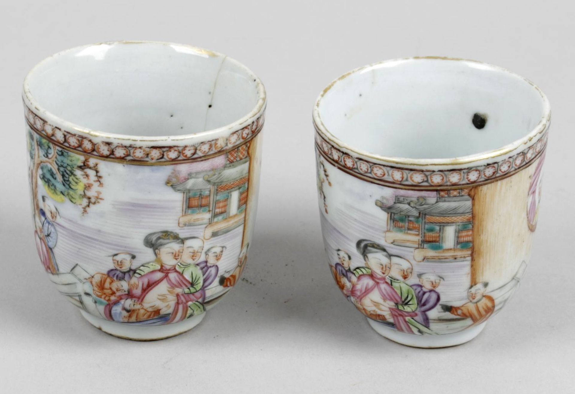 Two late 18th century Chinese tea cups,