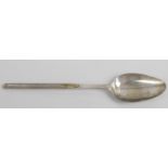 A Georgian silver marrow spoon, with long narrow scoop to handle.