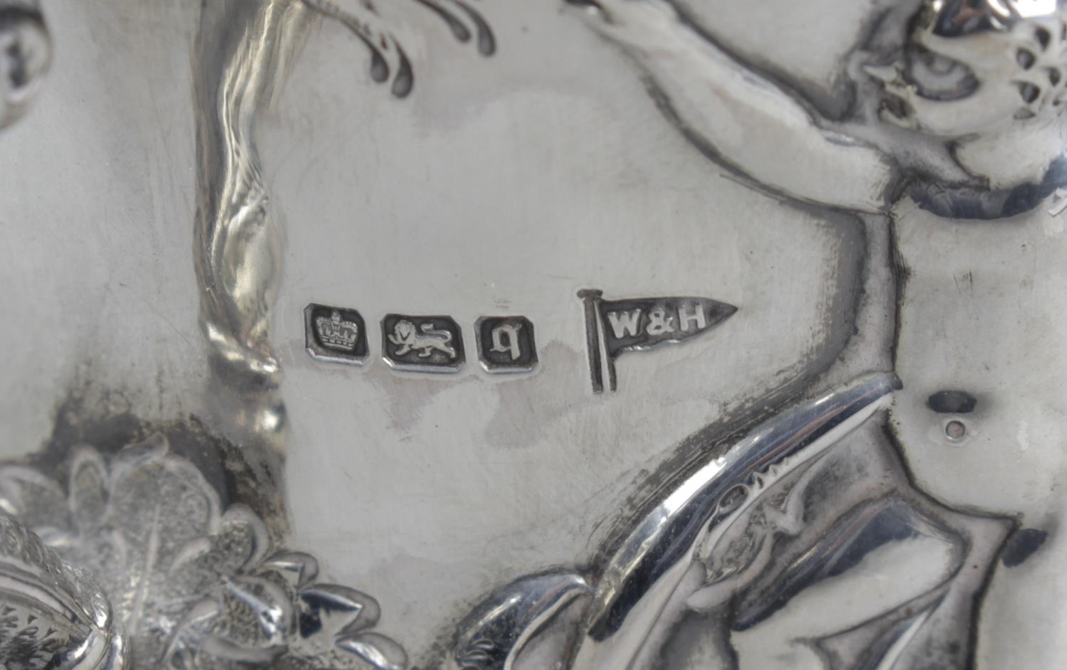 An Edwardian silver mug, - Image 2 of 2