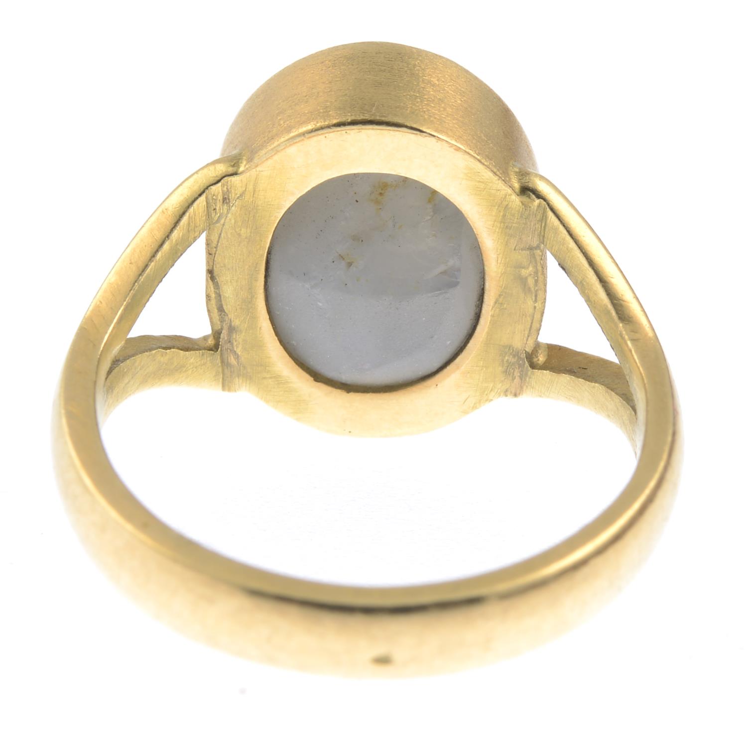 An 18ct gold star sapphire single-stone ring.Stamped 18K. - Image 2 of 2