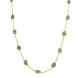 A jade necklace.Length 34cms.