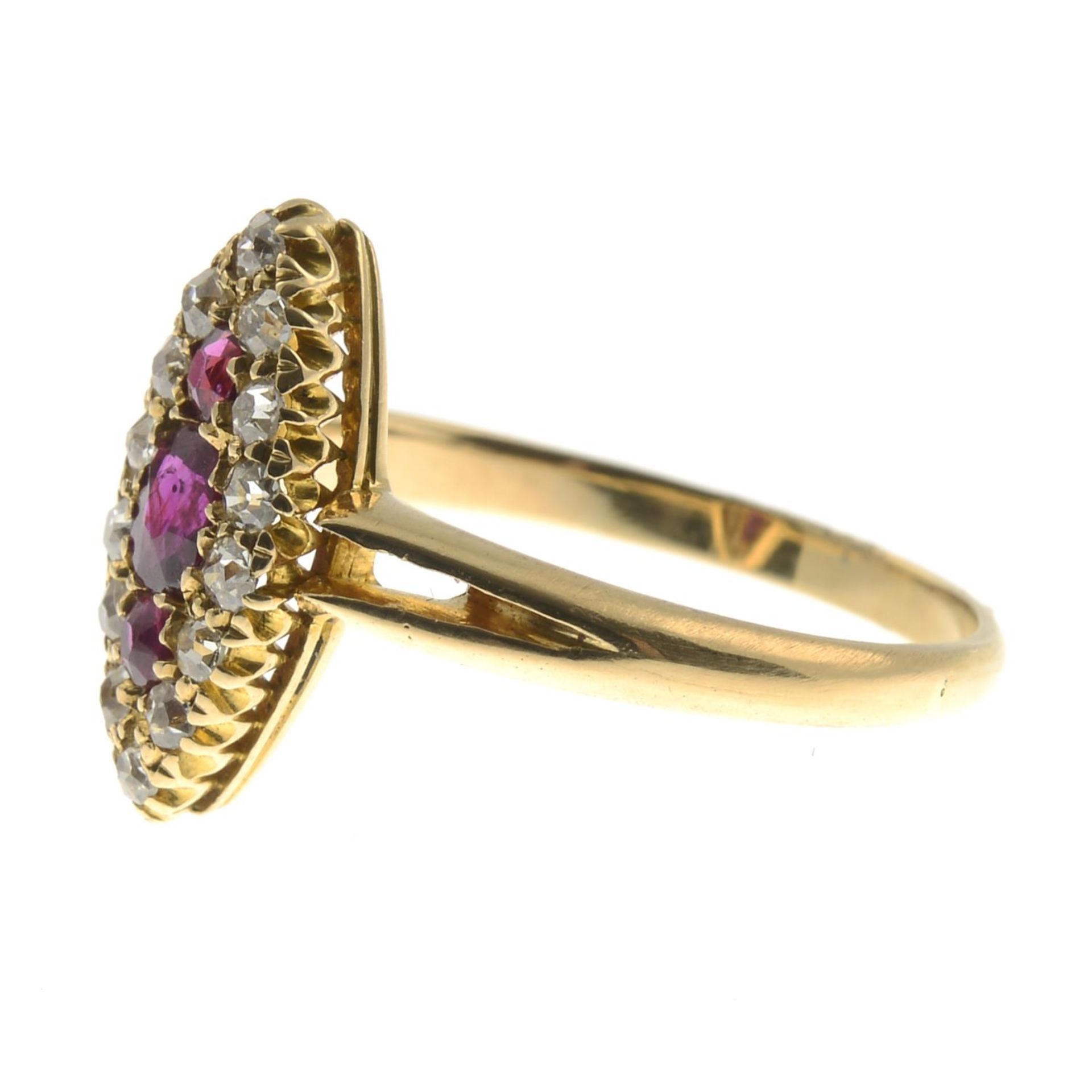 An early 20th century ruby and old-cut diamond marquise-shape diamond ring, - Bild 3 aus 3