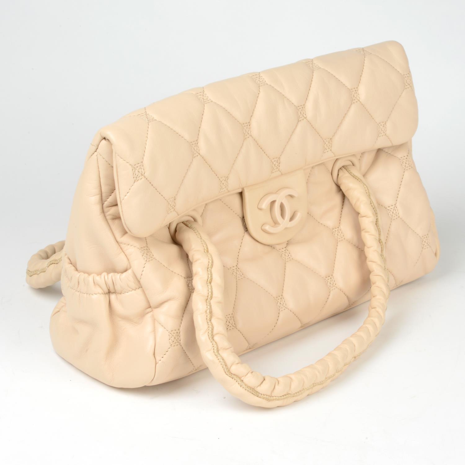 CHANEL - a pale quilted leather Hidden Chain handbag. - Image 2 of 5