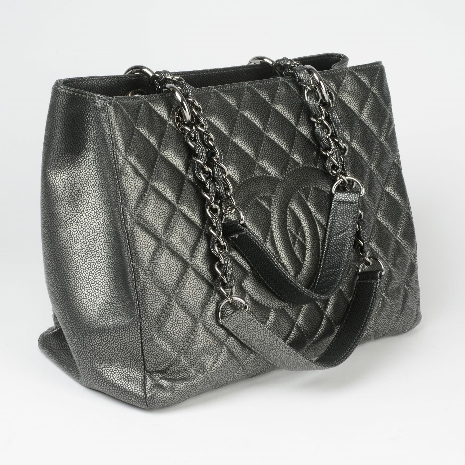 CHANEL - a Grand Shopping Tote. - Image 2 of 5