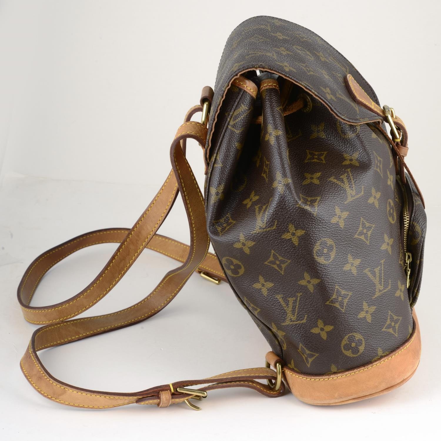 LOUIS VUITTON - a Monogram Montsouris MM backpack. - Image 2 of 6