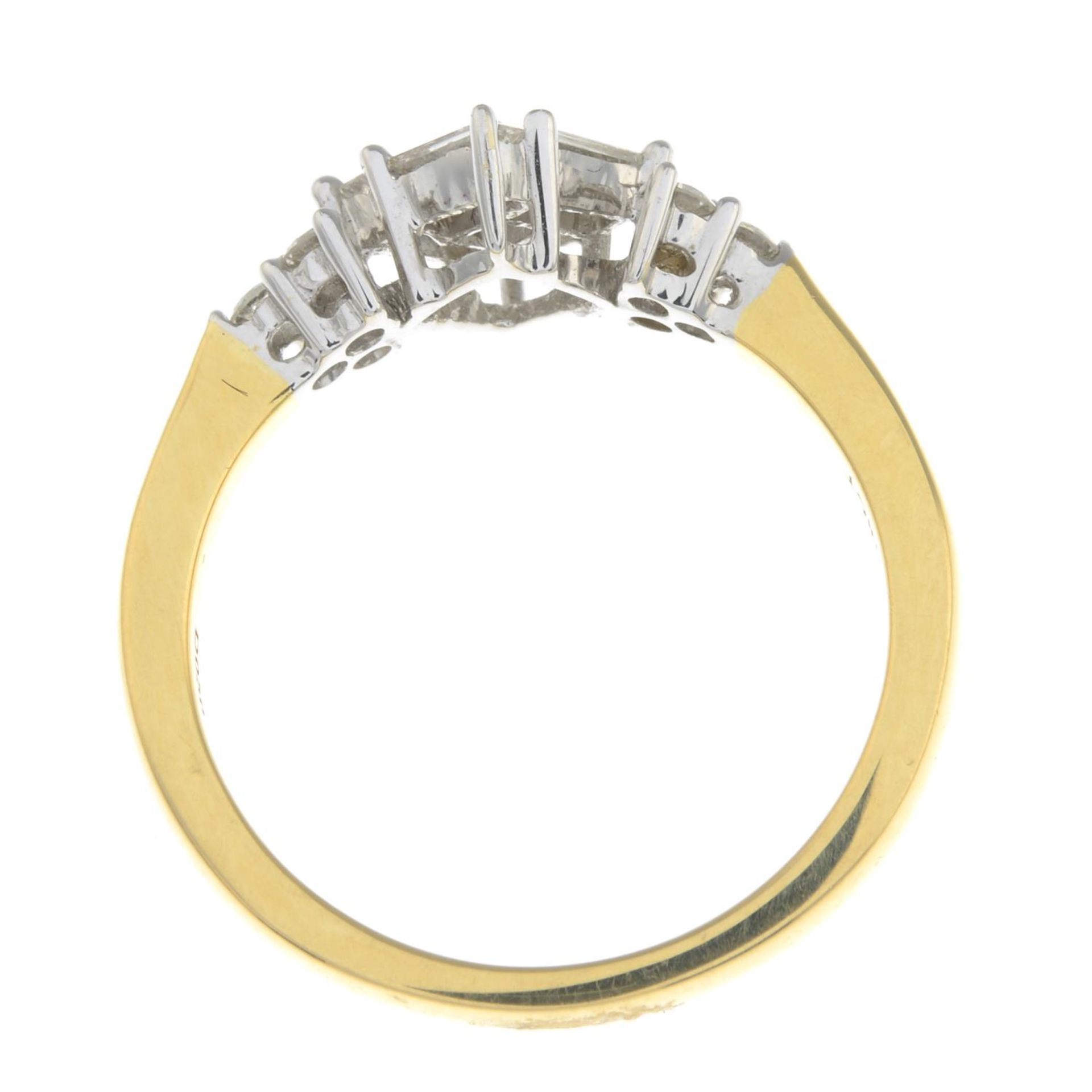 A vari-cut diamond dress ring.Total diamond weight 0.50ct, - Bild 3 aus 3