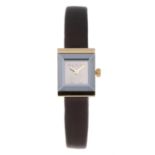 GUCCI - a lady's 128.5 wrist watch.