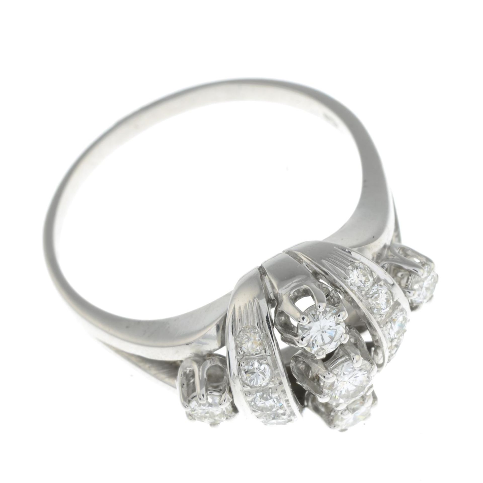 A diamond dress ring.Estimated total diamond weight 0.75ct, - Bild 2 aus 2