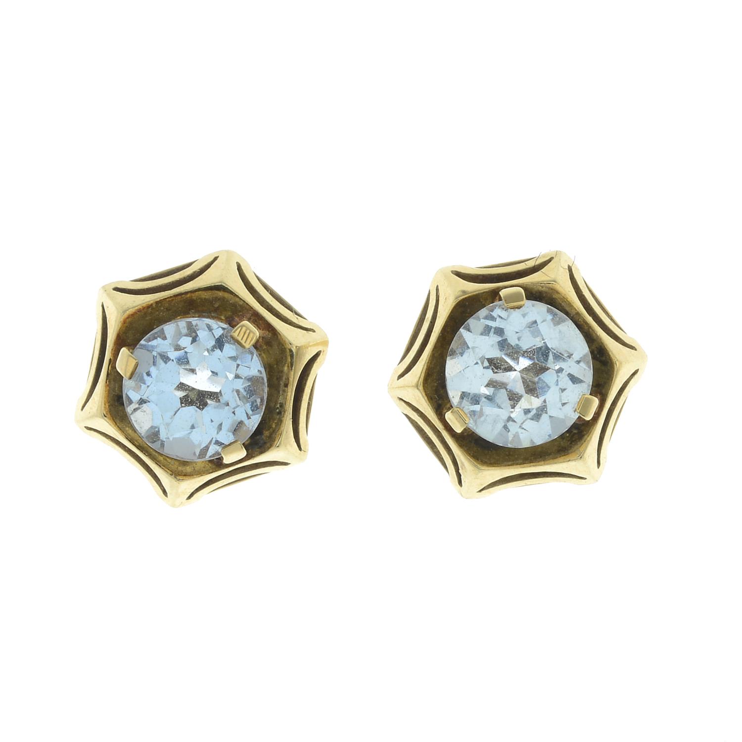 A pair of aquamarine single-stone earrings.Diameter 1cm.