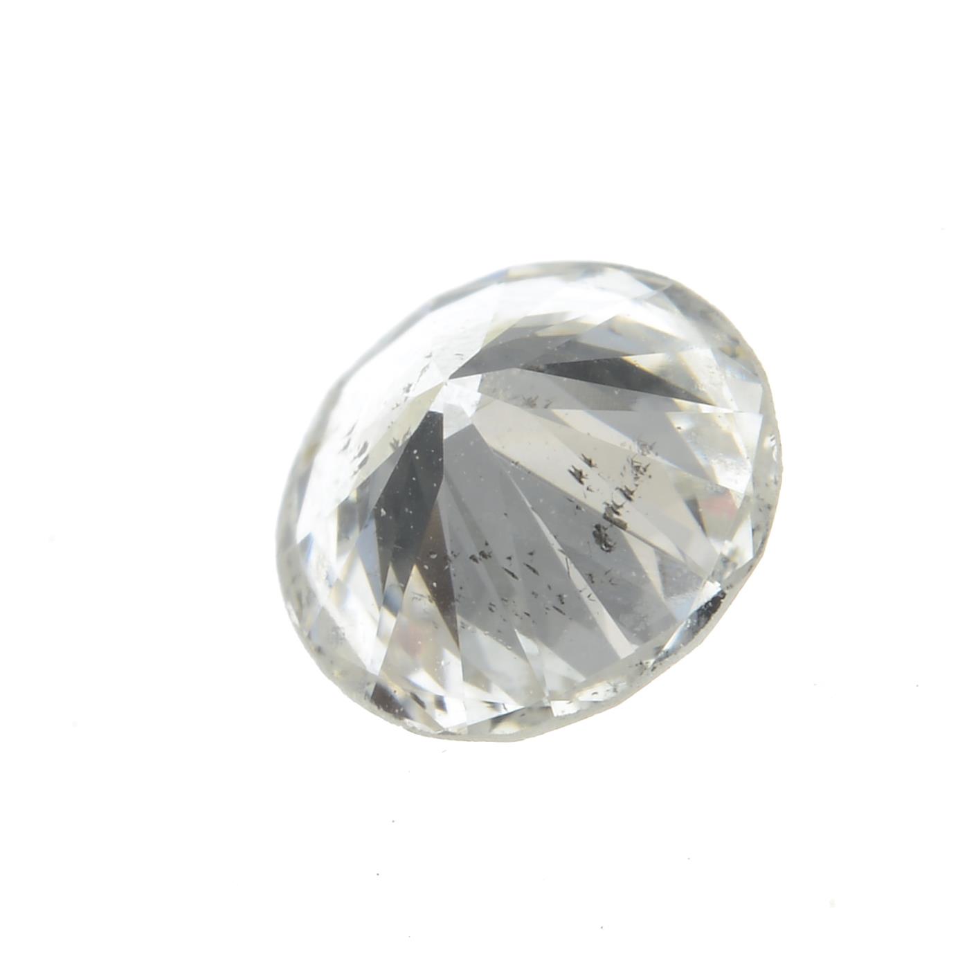 A brilliant-cut diamond. - Image 2 of 3