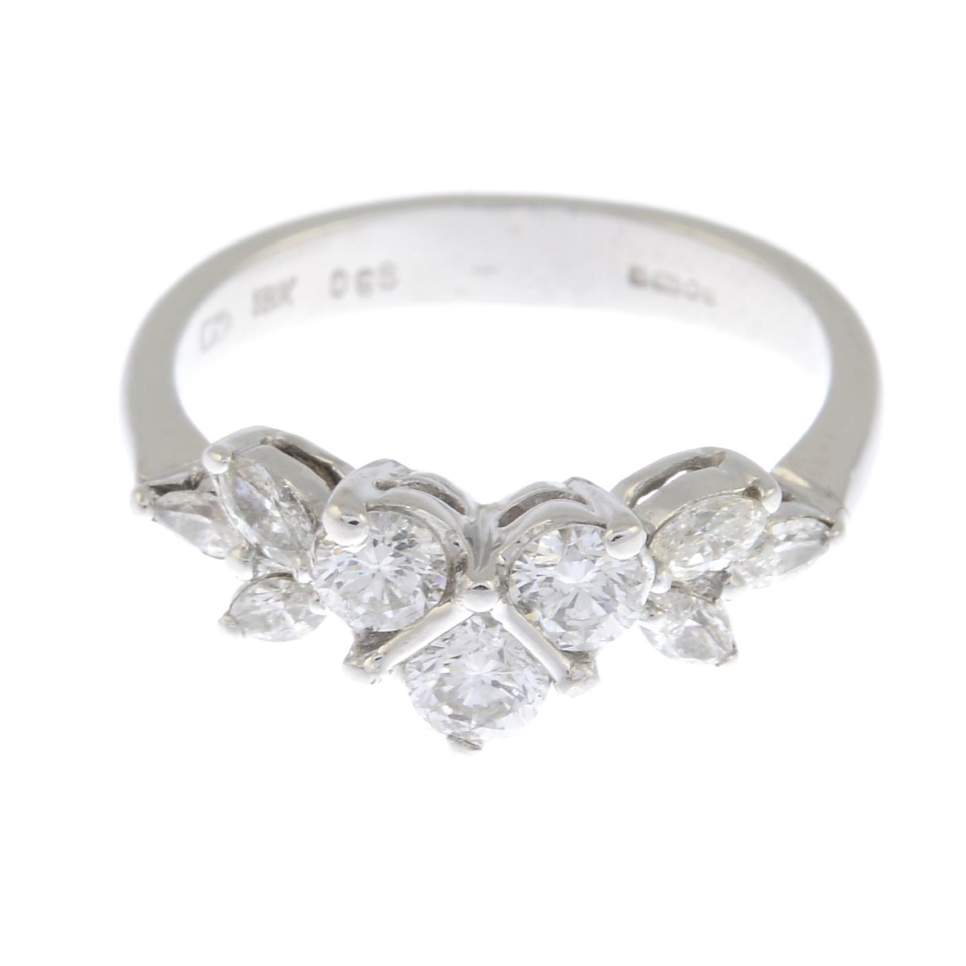 An 18ct gold brilliant-cut diamond heart-shape cluster ring,