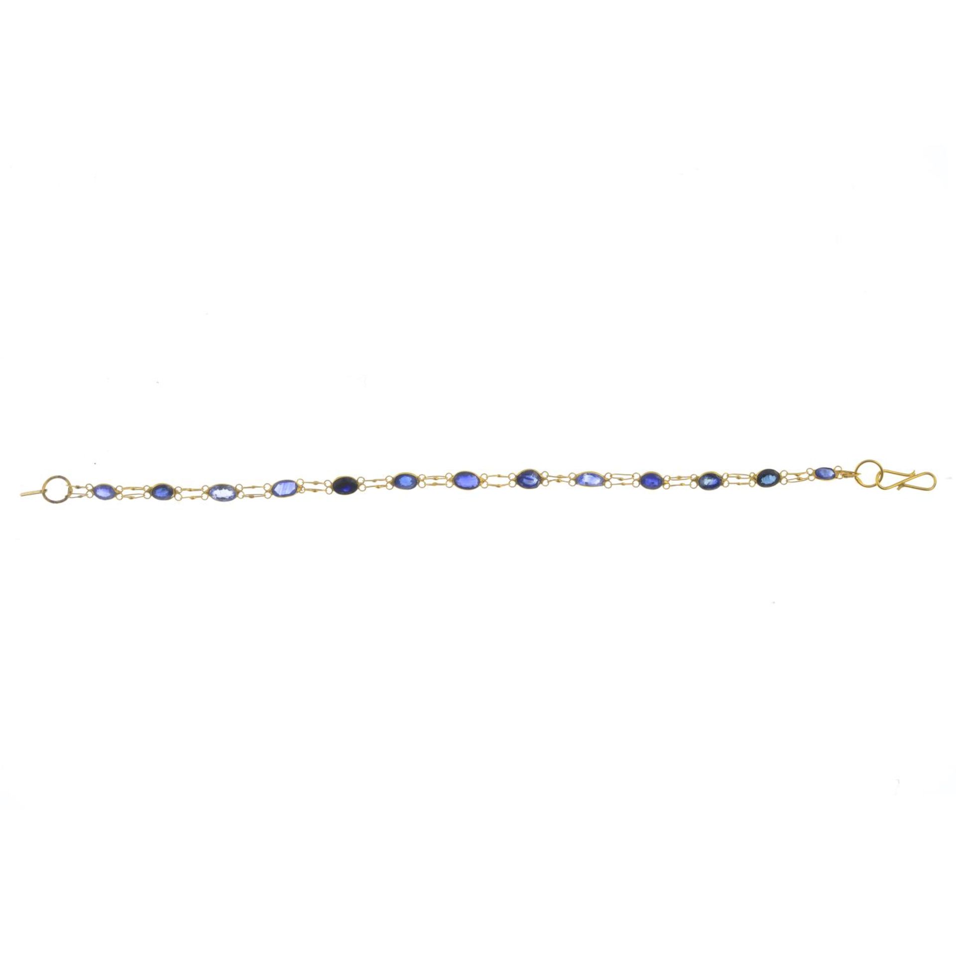 A sapphire bracelet.Length 16cms. - Bild 2 aus 3