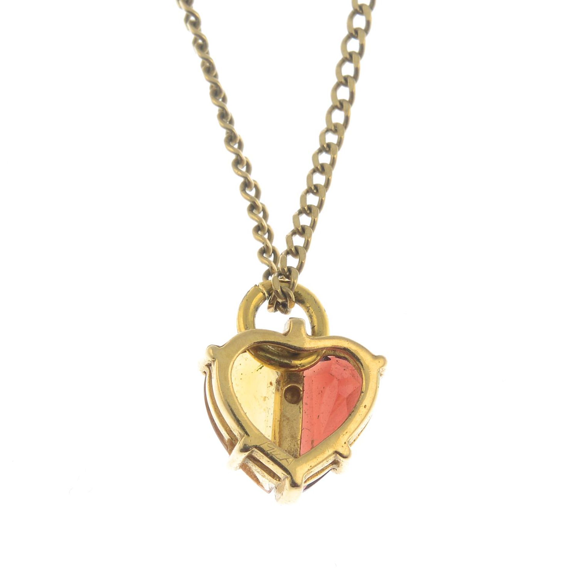 A garnet and citrine heart pendant, with 9ct gold chain.Chain with hallmarks for 9ct gold. - Bild 2 aus 2