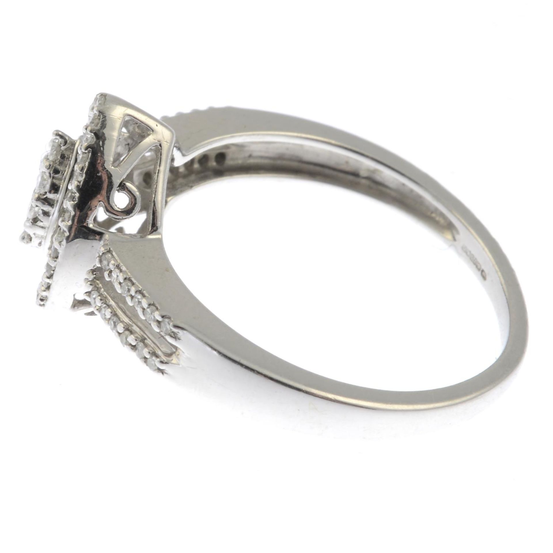A 9ct gold vari-cut diamond dress ring.Total diamond weight 0.50ct, - Bild 3 aus 3