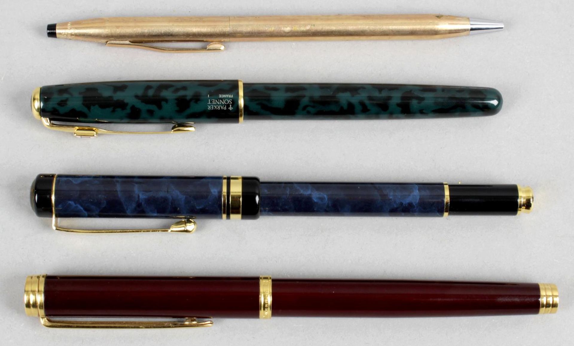 A Watermans fountain pen fitted with 18k gold nib,
