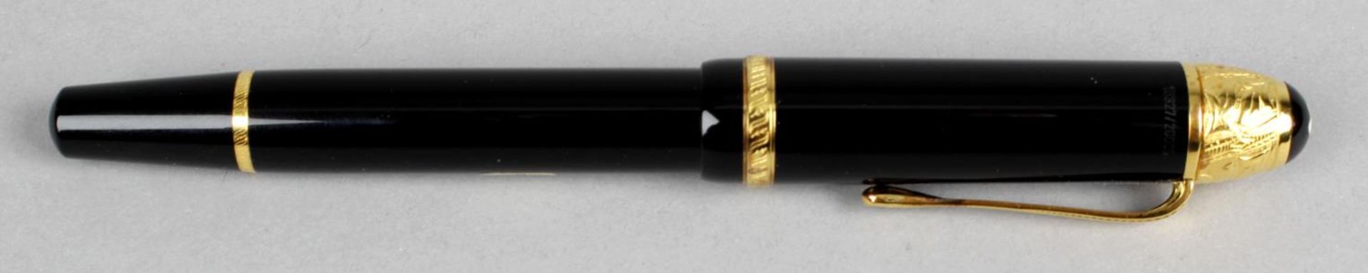 A Montblanc Meisterstuck Voltaire limited edition 15327/20000 fountain pen,