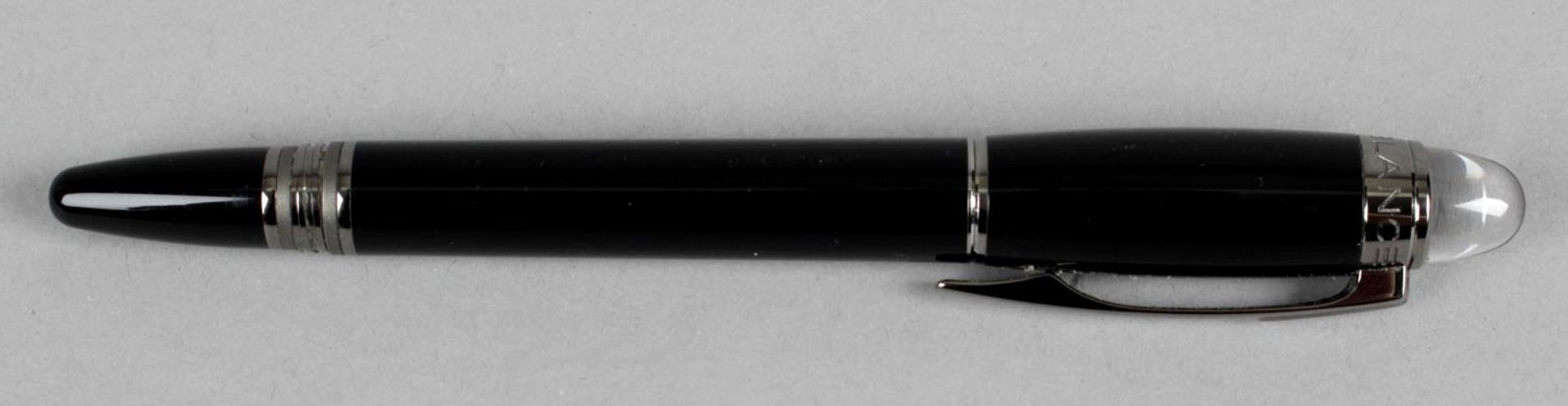 A Montblanc Starwalker fineliner pen,