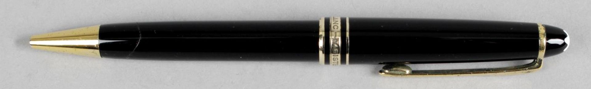 A Montblanc Meisterstuck rollerball pen,