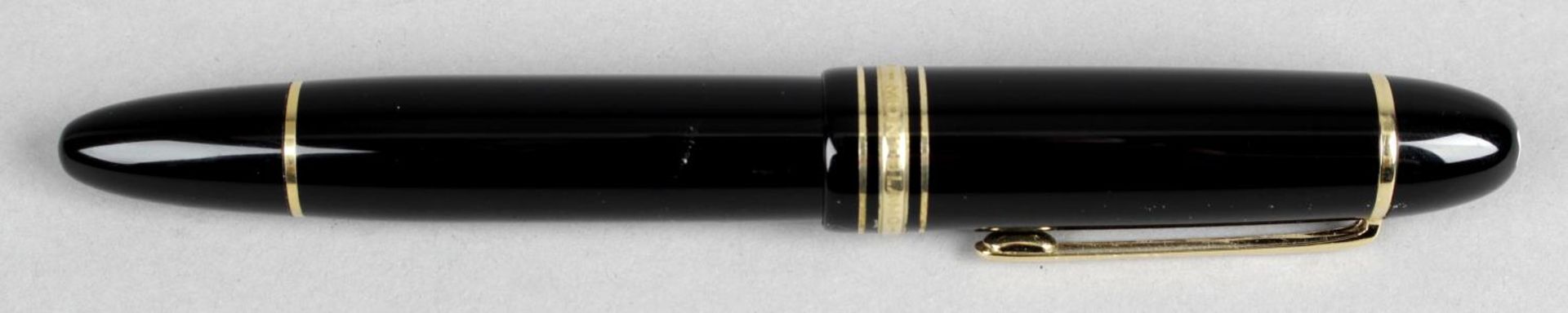 A Montblanc Meisterstuck No149 fountain pen,