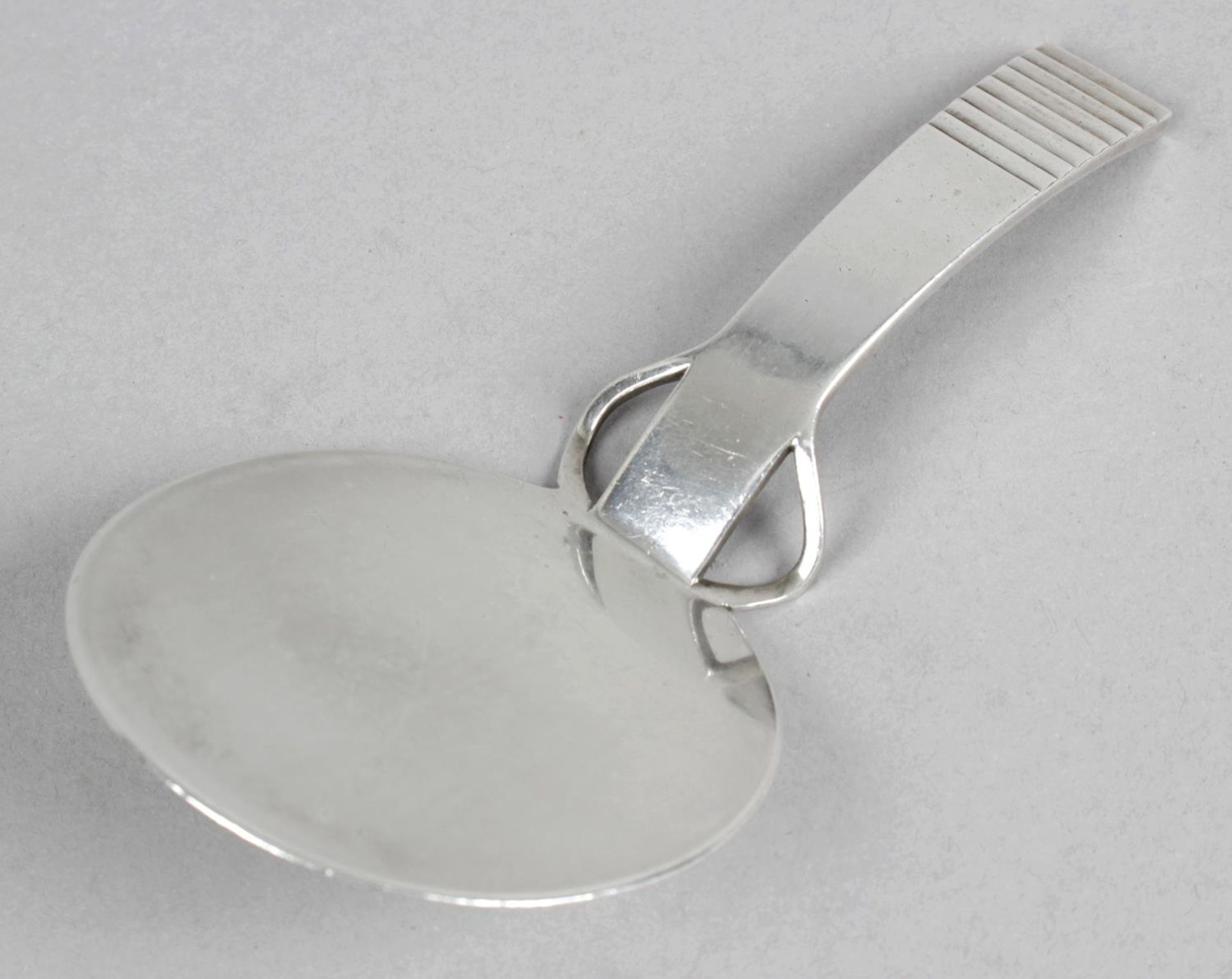 A Georg Jensen small silver pastry or cake server,