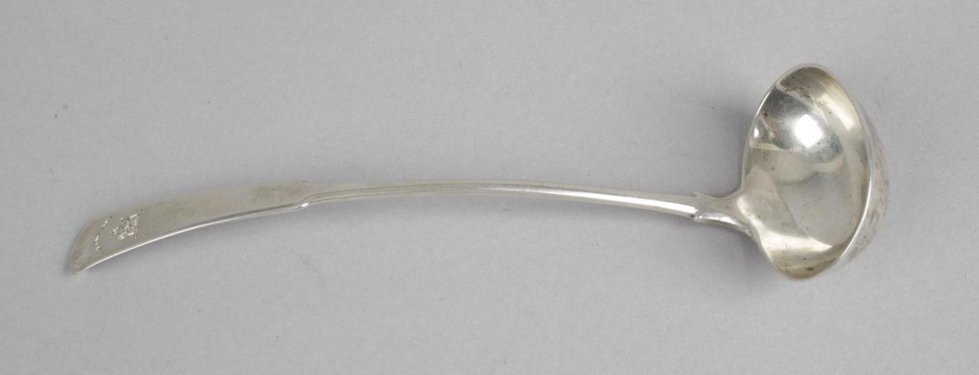 A Scottish provincial silver toddy ladle, - Bild 2 aus 3