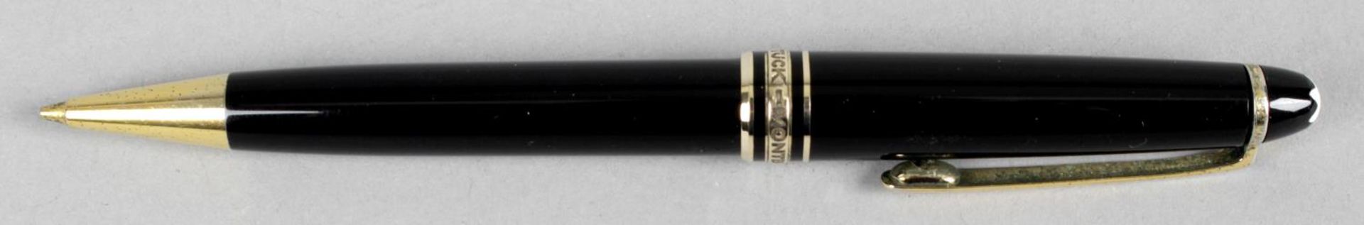 A Montblanc Meisterstuck retractable pencil,