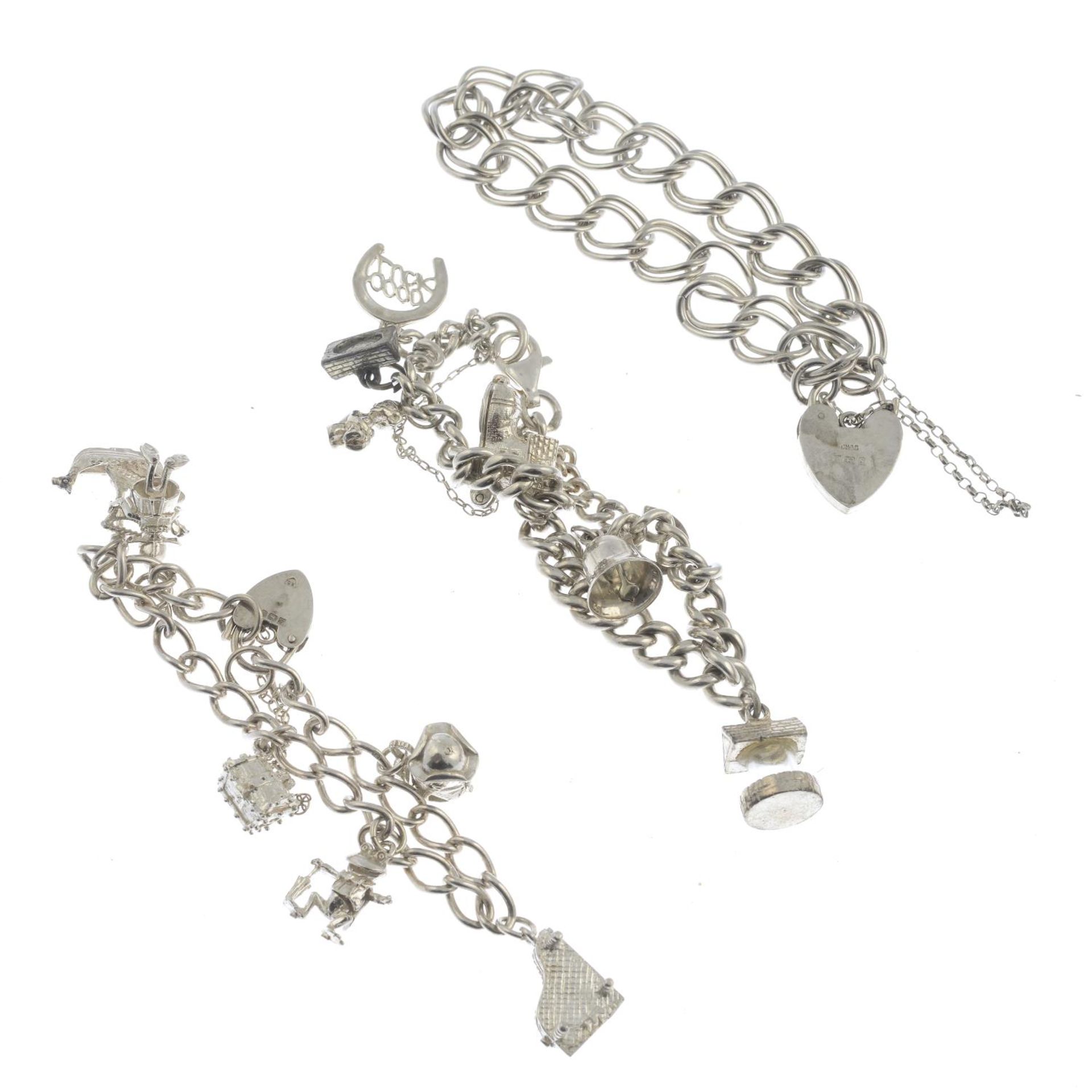 Three silver charm bracelets. - Bild 2 aus 2