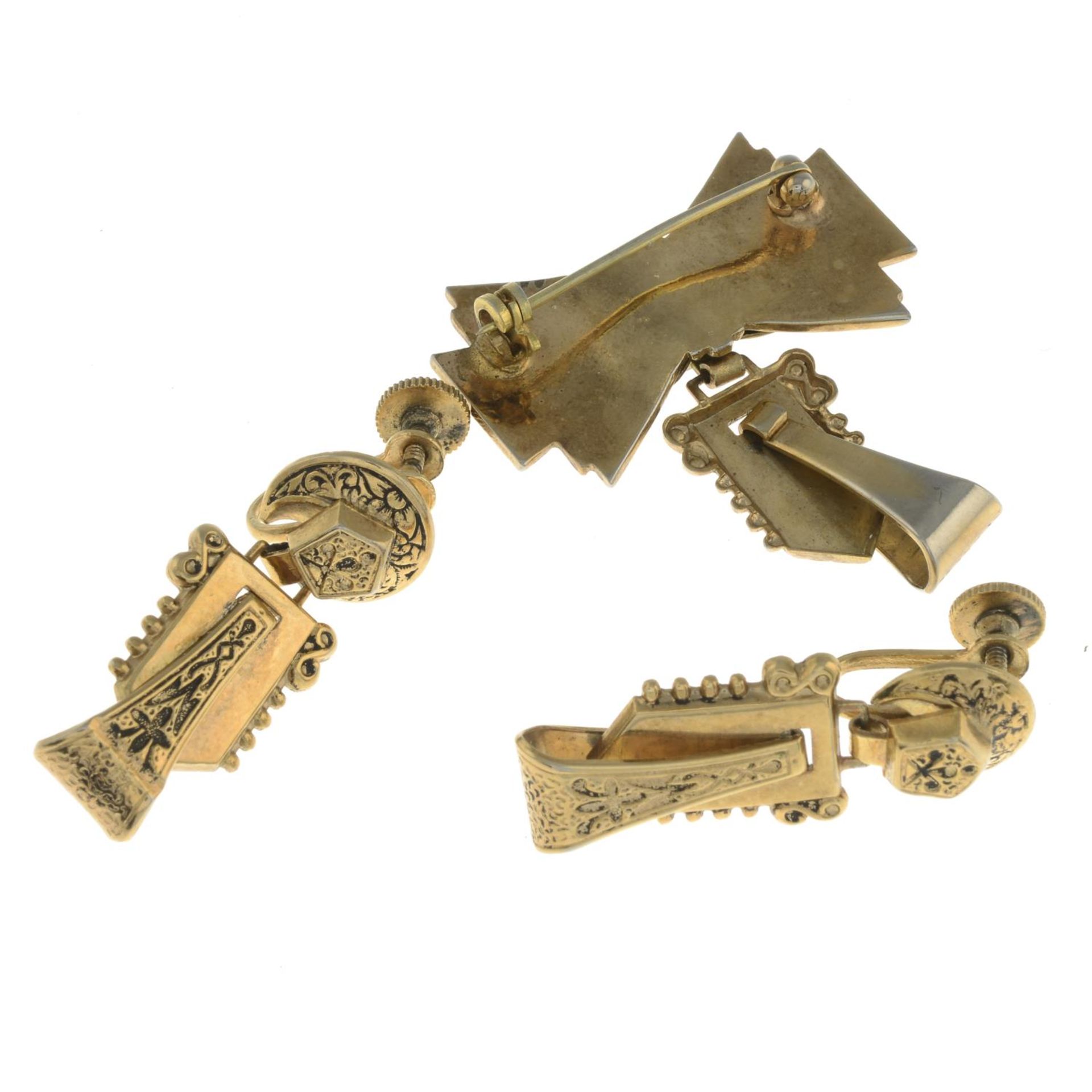 A late 19th century brooch, with matching earrings.Length of brooch 4.2cms. - Image 2 of 2