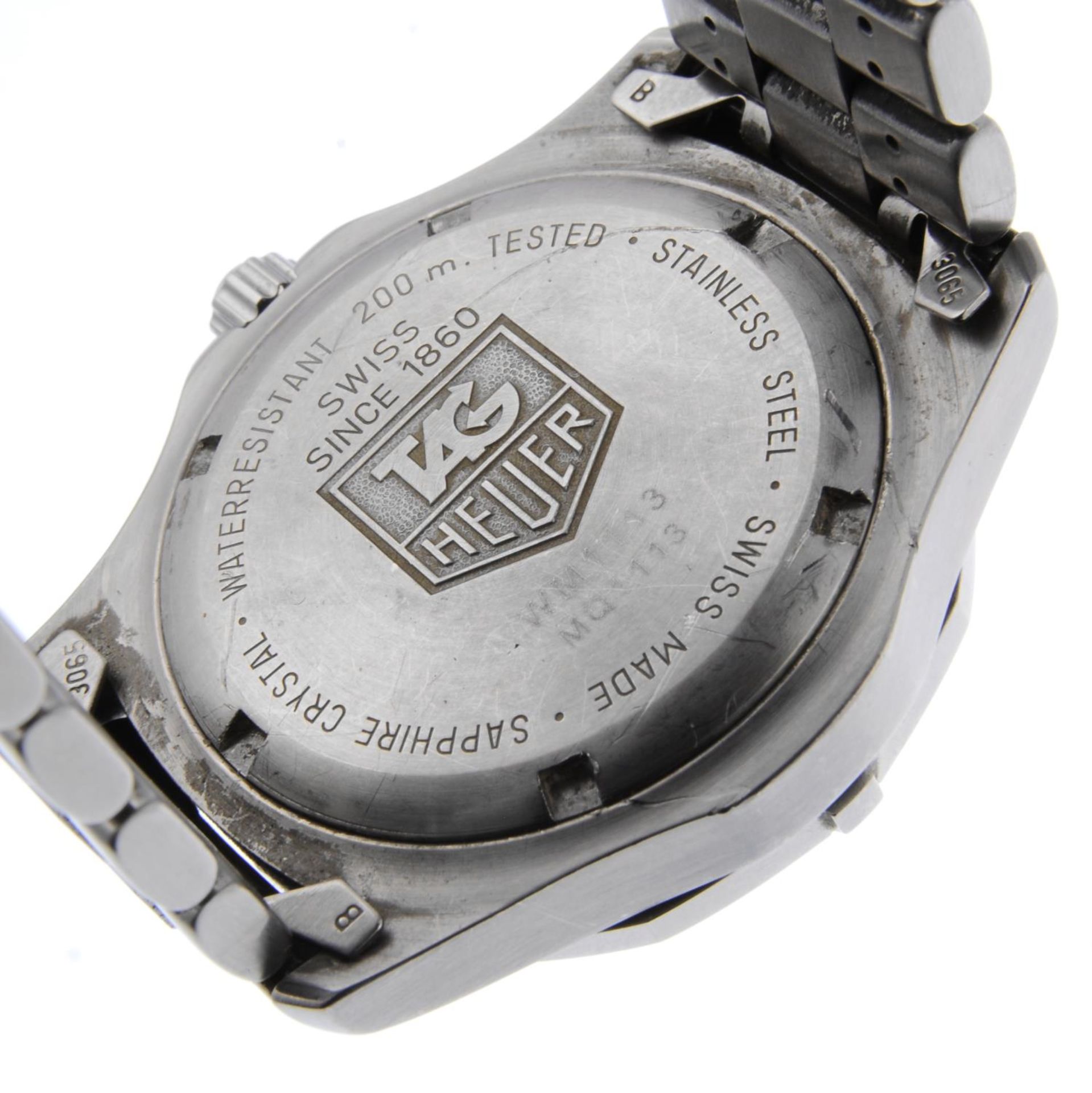 TAG HEUER - a mid-size 2000 Series bracelet watch. - Bild 4 aus 4