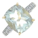 A gem-set dress ring.Stamped 375.