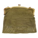 An early 20th century silver gilt chainmail purse.Hallmarks for Birmingham,