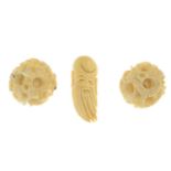 A selection of mostly antique carved ivory Asian jewellery,