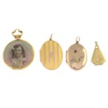 Four early 20th century lockets,