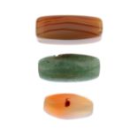 A selection of beads to include vari-shape agate beads.