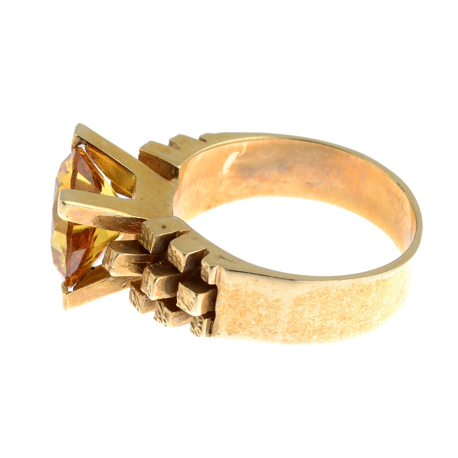 A 9ct gold yellow cubic zirconia single-stone ring.Hallmarks for Birmingham, 1994.Ring size M. - Image 3 of 3